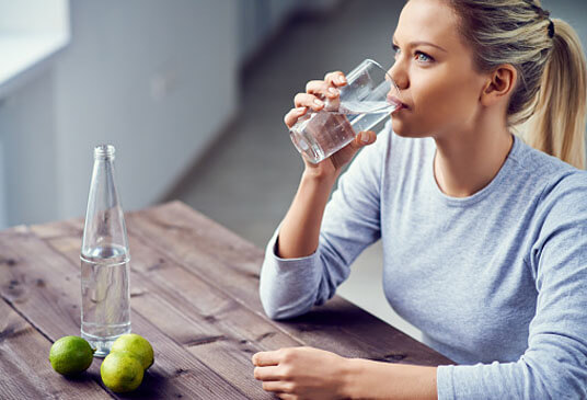 Три причины против чрезмерного питья воды 